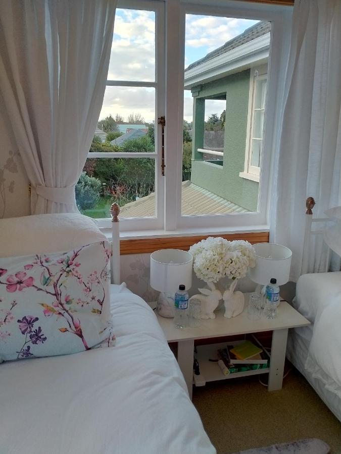 Bed and breakfast Amberly House Rotorua Extérieur photo