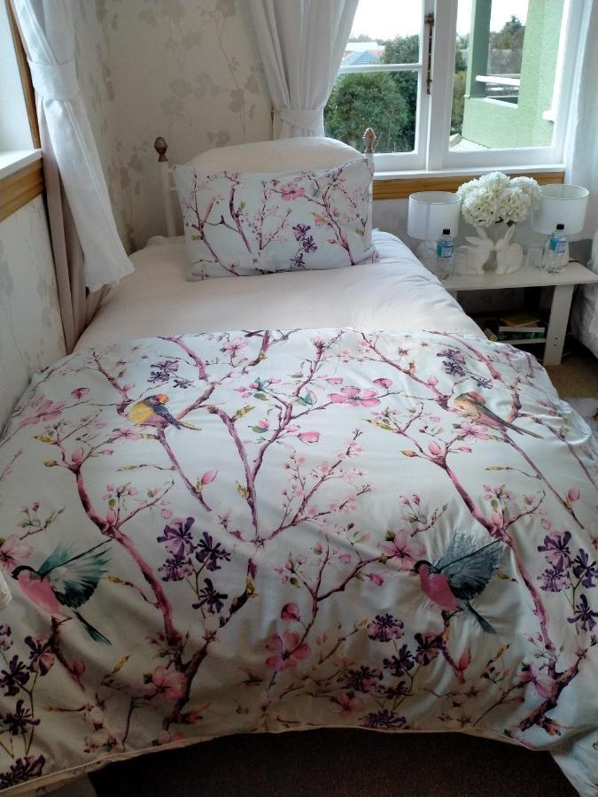 Bed and breakfast Amberly House Rotorua Extérieur photo